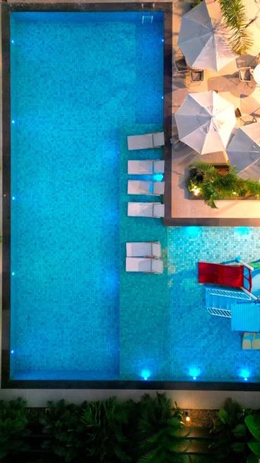 piscina 4.jpeg