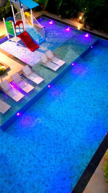 piscina.jpeg