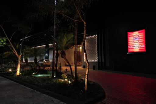 foto frente hotel -fachada nova.jpeg