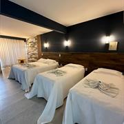 Quarto Quadruplo Deluxe  com Varanda e Vista Mar