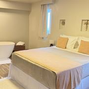 Quarto Luxo com Banheira