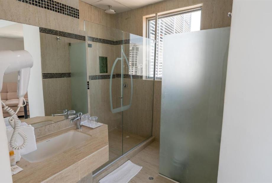 Suíte Júnior com Vista do Mar (2 Adultos)-4.jpg