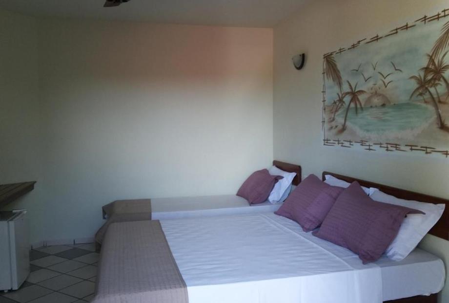 Quarto Triplo com Varanda-2.jpg