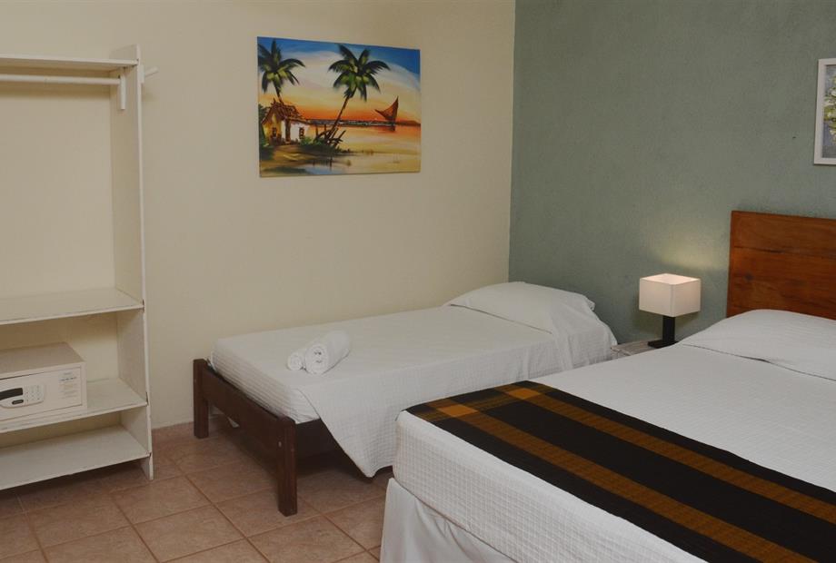 uh 17 triplo VM 5 para usa - Copia.jpg