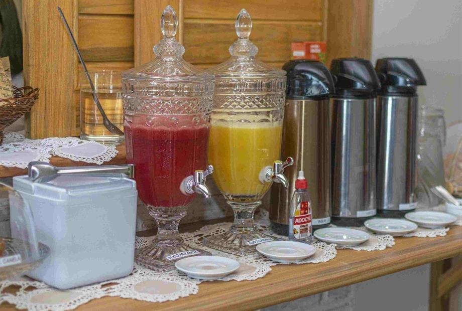 caféeeeeeeeeeee (1).jpg