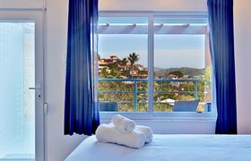 Quarto Casal ou Twin com vista para o mar do Pousada Santorini – Armação dos Búzios