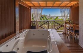 Quarto Duplo com hidromassagem do Pousada Santorini – Armação dos Búzios