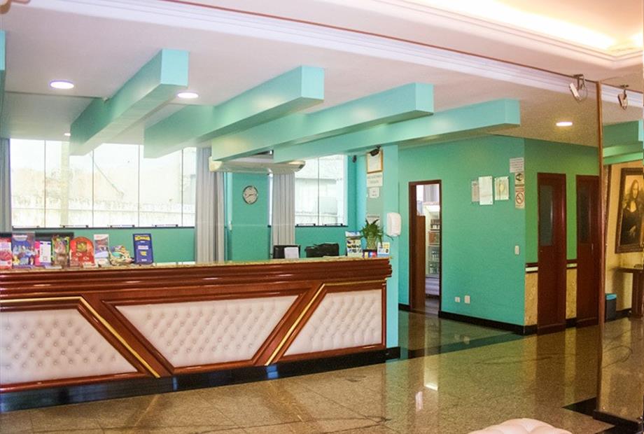 recepção balcão.jpg