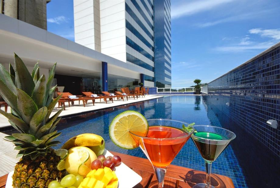 golden tulip porto vitoria_piscina 4 - antiga.jpg