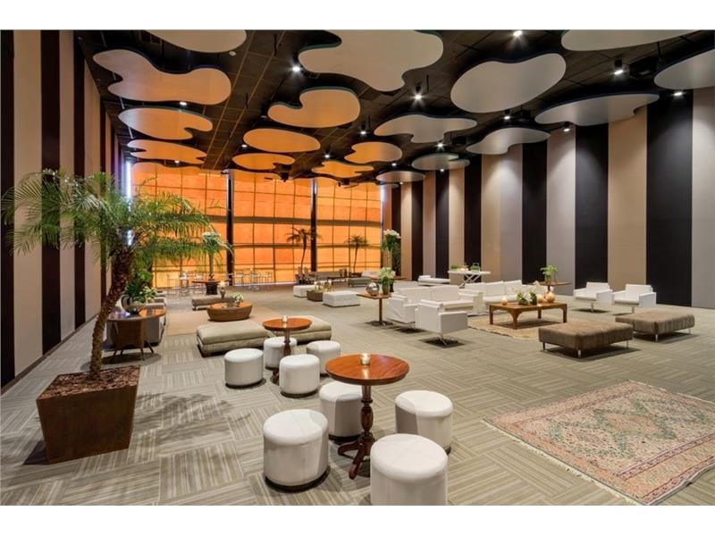 RoyalTulipAlvorada-ballroom 3.jpg