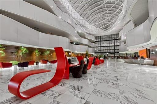 RoyalTulipAlvorada-lobby 1.jpg