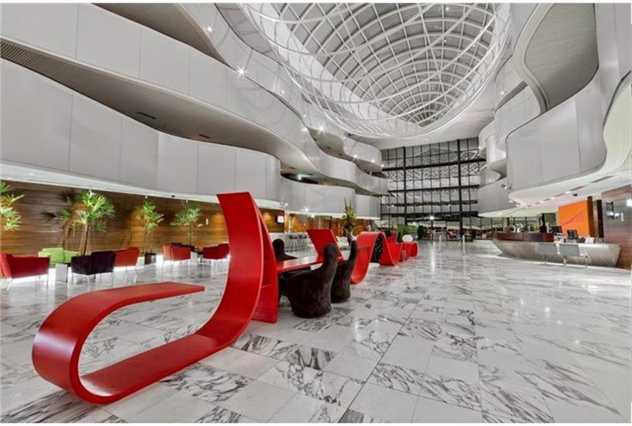 RoyalTulipAlvorada-lobby 1.jpg