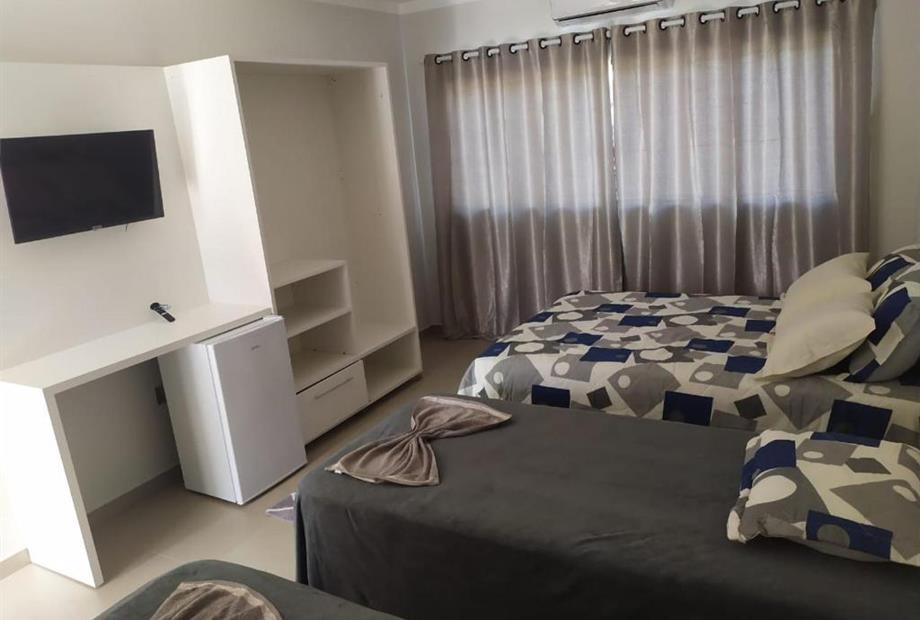 Quarto Quádruplo com Banheiro-3.jpg