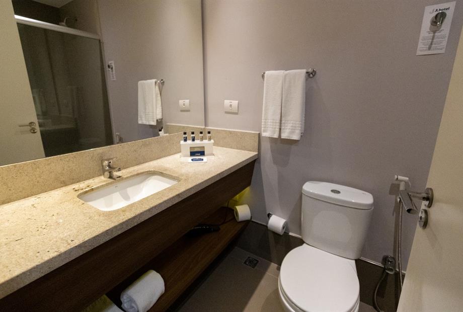 3. banheiro casal.jpg