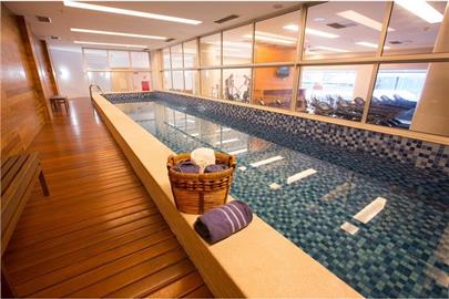 PISCINA INTERNA CLIMATIZADA (1).jpg