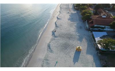Praia próximo ao hotel
