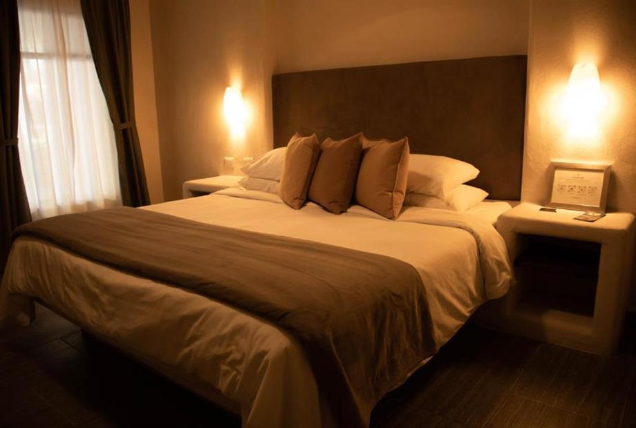 Quarto Deluxe com Cama Queen-size-2.jpg