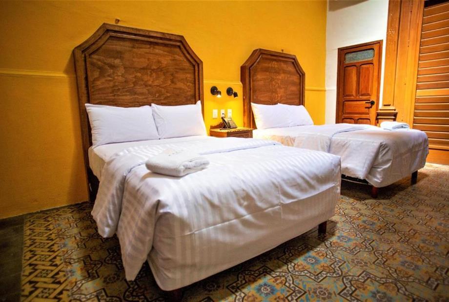 Quarto Duplo Superior com 2 Camas de Casal-6.jpg