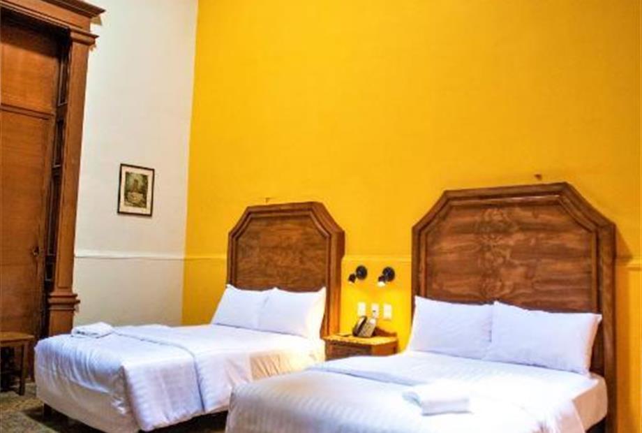 Quarto Duplo Superior com 2 Camas de Casal-8.jpg