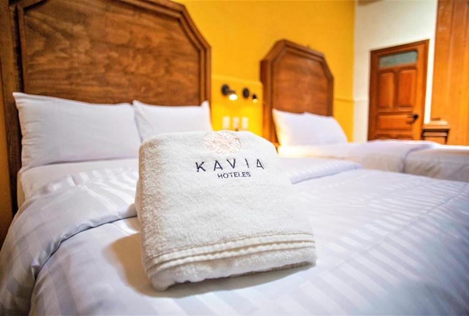 Suíte Superior com Cama King-size-2.jpg