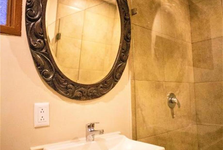 Suíte Superior com Cama King-size-5.jpg