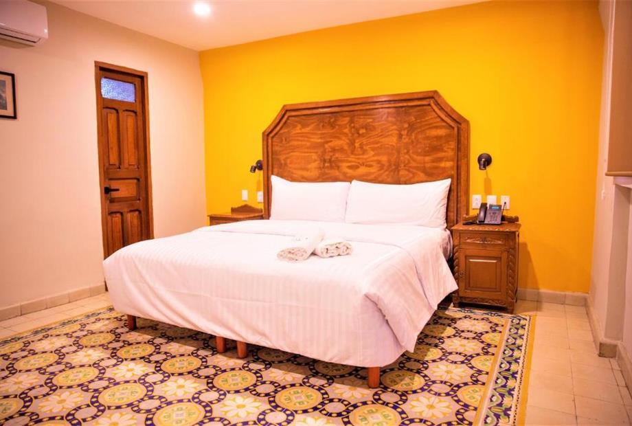 Quarto Standard com Cama King-size-2.jpg