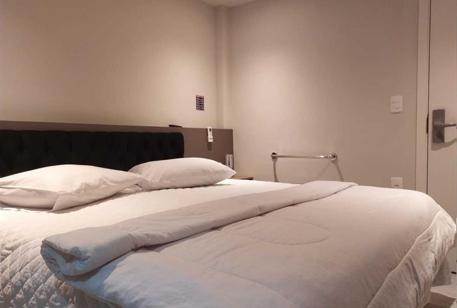 adaptado queen francesa (1).jpg