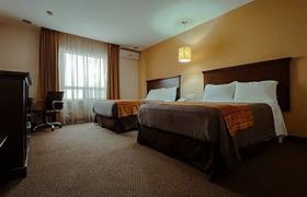 Habitación Ejecutiva Doble Vista Interna de Plaza Camelinas Hotel