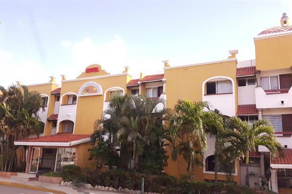 Photo 12 of Suites Cancun Center by Kavia