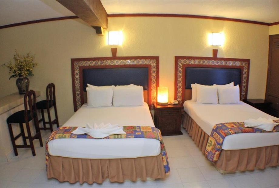 Quarto com 2 Camas de Solteiro-2.jpg