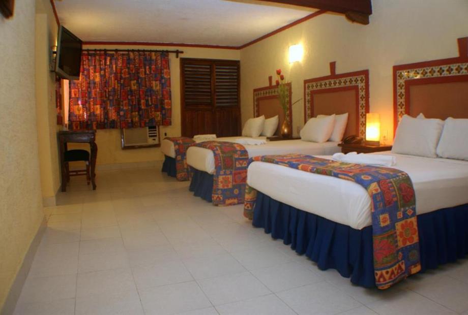 Quarto com 2 Camas de Solteiro-7.jpg