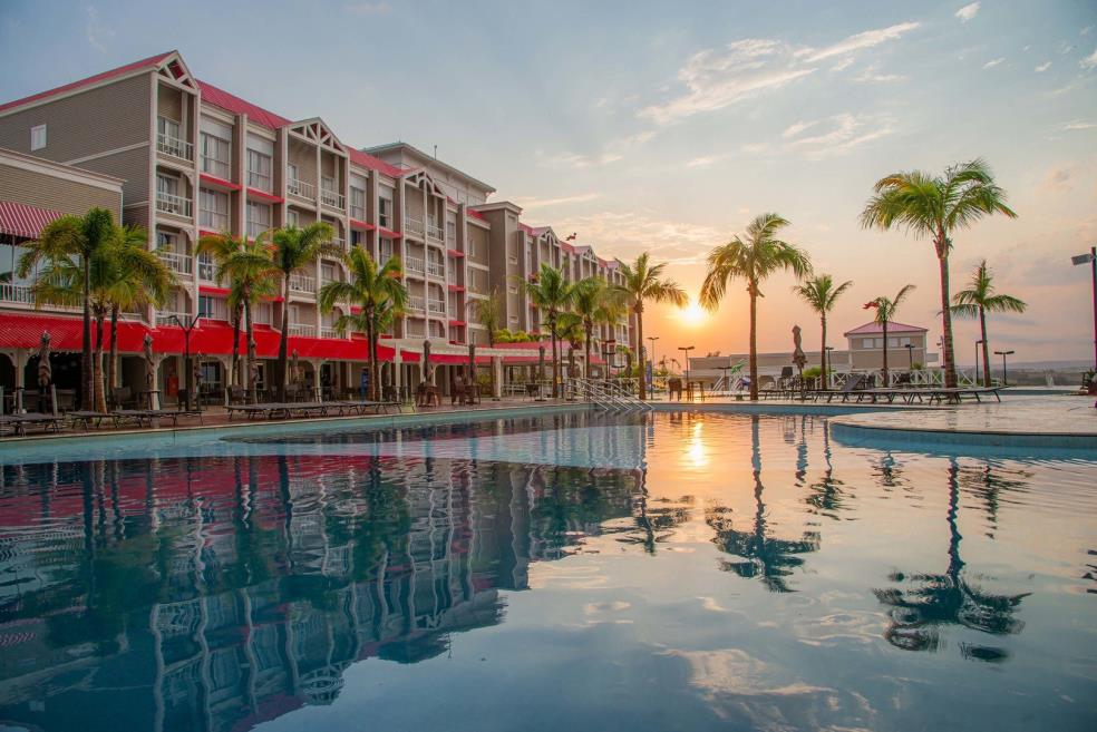 resort (3).jpg
