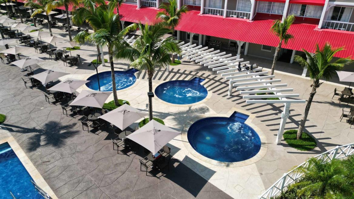 resort (7).jpg