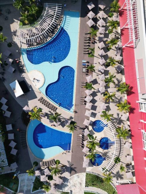 resort (6).jpg