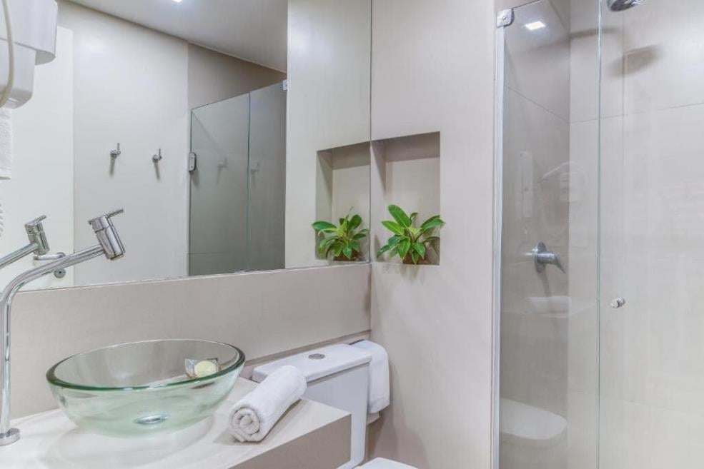 Quarto com Cama de Casal-5.jpg
