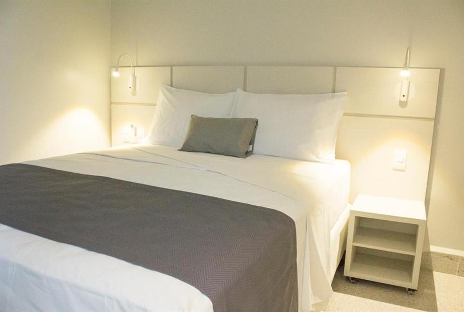 Quarto Deluxe com Cama Queen-size-1.jpg