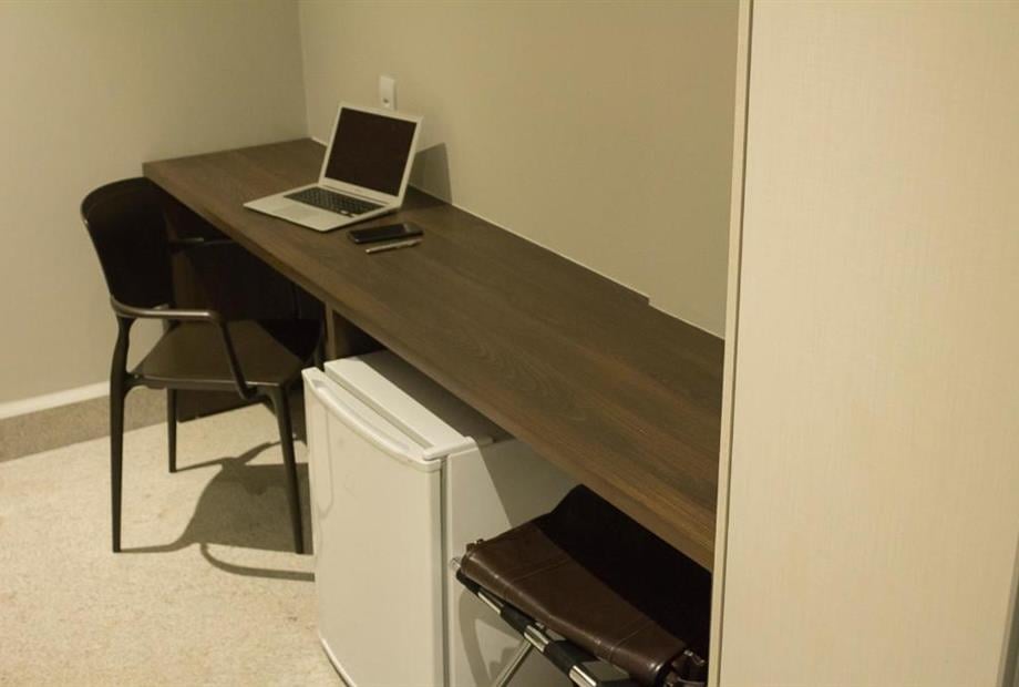 Quarto com 2 Camas de Solteiro-3.jpg