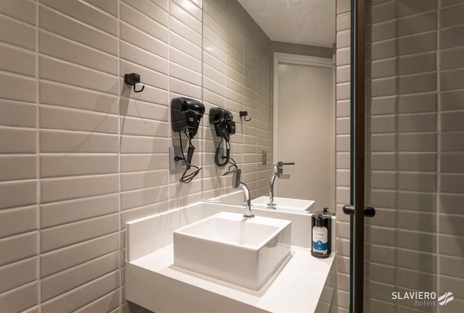 scjp - luxo twin - banheiro (2).jpg