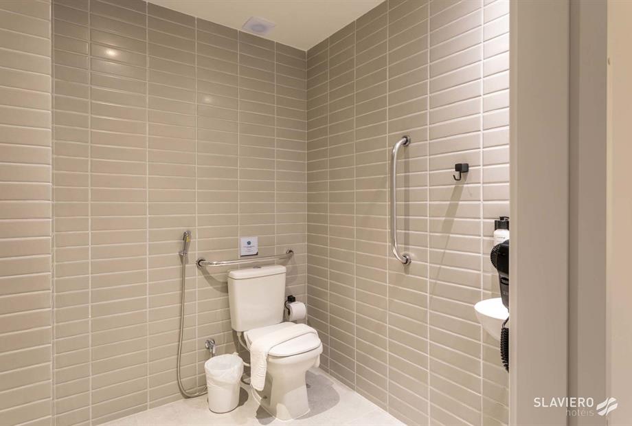 scjp - luxo pcd - banheiro (2).jpg