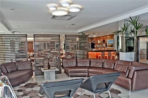 meridional lobby.jpg