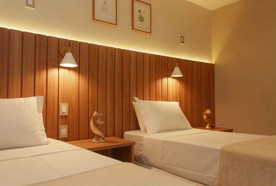 luxo frente piscina (2)_6_11zon.jpg