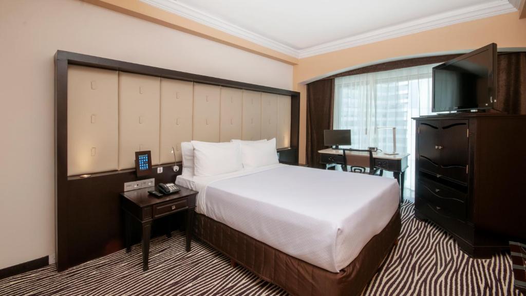 Queen Room - Non-smoking - Quarto com Cama Queen-size - Não Fumantes-4.jpg