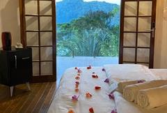 Suíte Pedras Preciosas