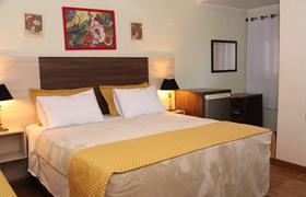 Suíte Deluxe do Hotel Estância Poços