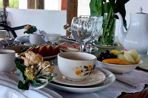 mesa louça amarela_17.jpg