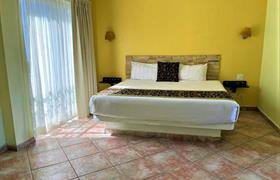 simple top of Seven Crown Express & Suites by Kavia