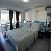 Apartamento de 1 Quarto com Varanda