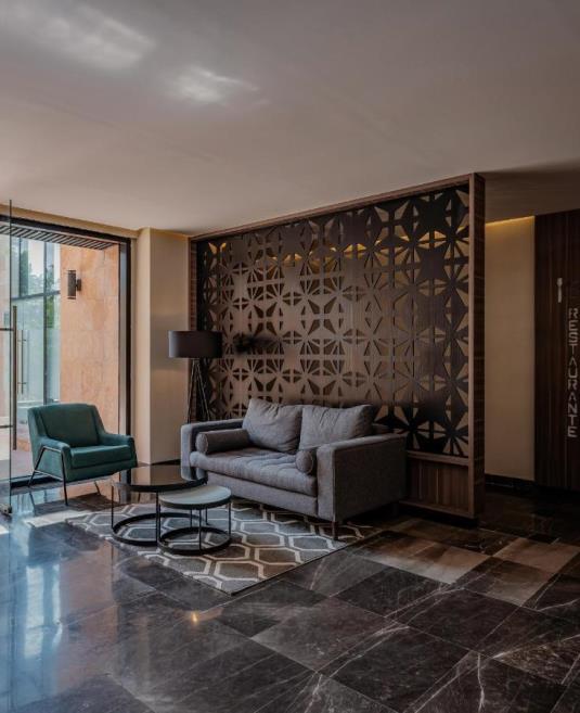 2bd848c0-cfda-45d0-aa70-4e432e202139.jpg