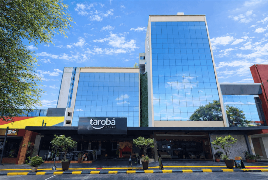 fachada hotel tarobá (2) (1) (1) (2).png