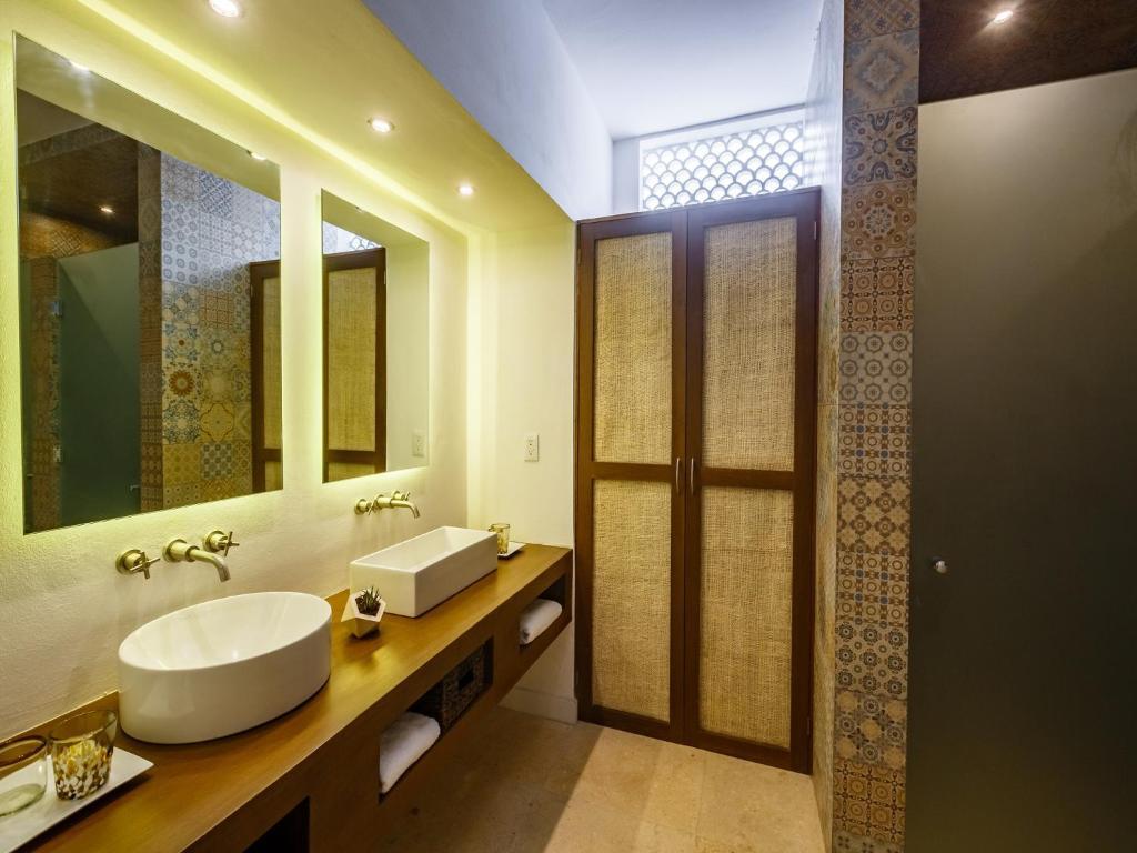 Double Room - Quarto Duplo-13.jpg